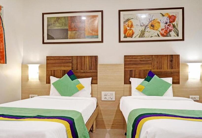 اتاق لوکس, Madhav International Pune Railway Station