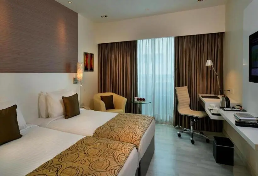 スーペリアールーム, Majestic Court Sarovar Portico Navi Mumbai