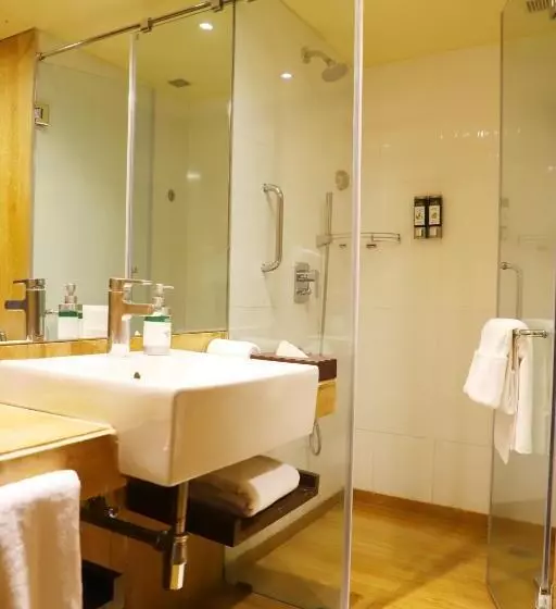 デラックスルーム, Marasa Sarovar Portico  Rajkot