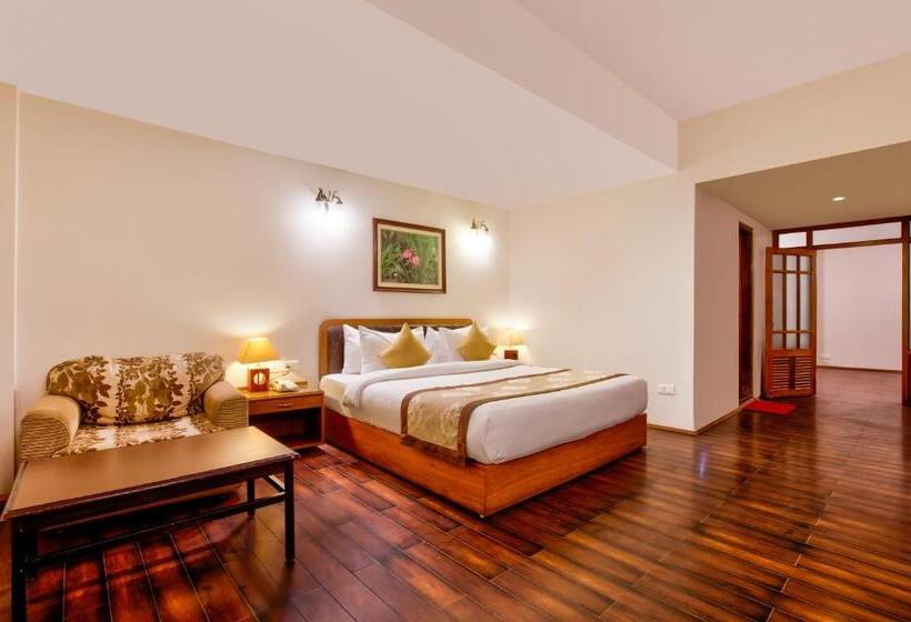 带阳台套房, Summit Ttakshang Residency Hotel & Spa Mg Marg