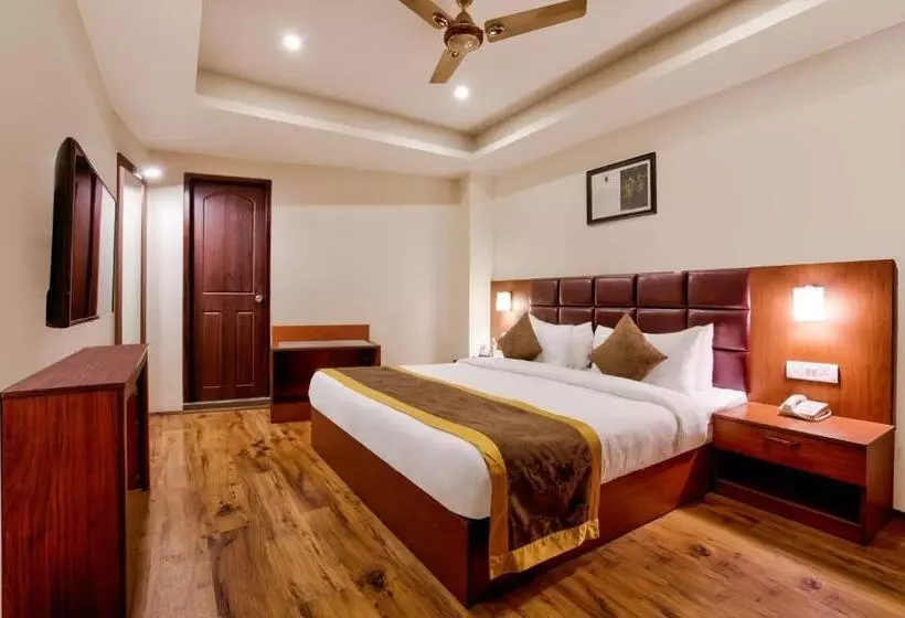 سوییت خانوادگی, Summit Ttakshang Residency Hotel & Spa Mg Marg