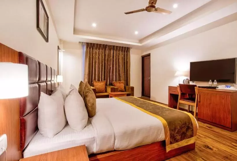 سوییت خانوادگی, Summit Ttakshang Residency Hotel & Spa Mg Marg