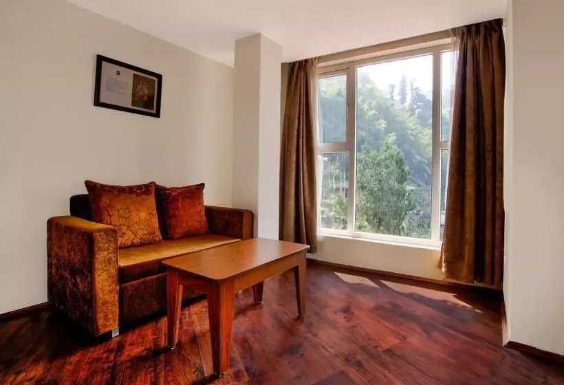 اتاق پریمیوم با بالکن, Summit Ttakshang Residency Hotel & Spa Mg Marg