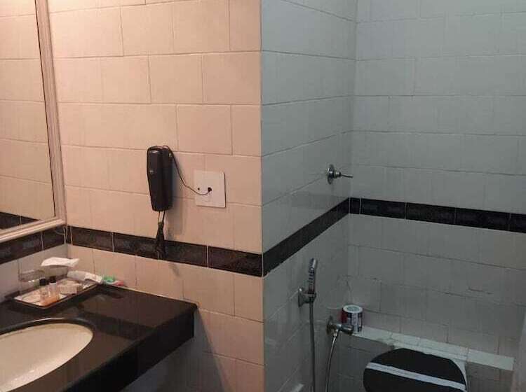 اتاق اجرایی, Lemon Tree Hotel Bhopal