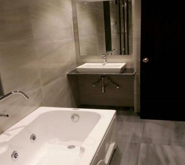 سوئیت پرزیدنت, Bravia Hotel Manali Inn