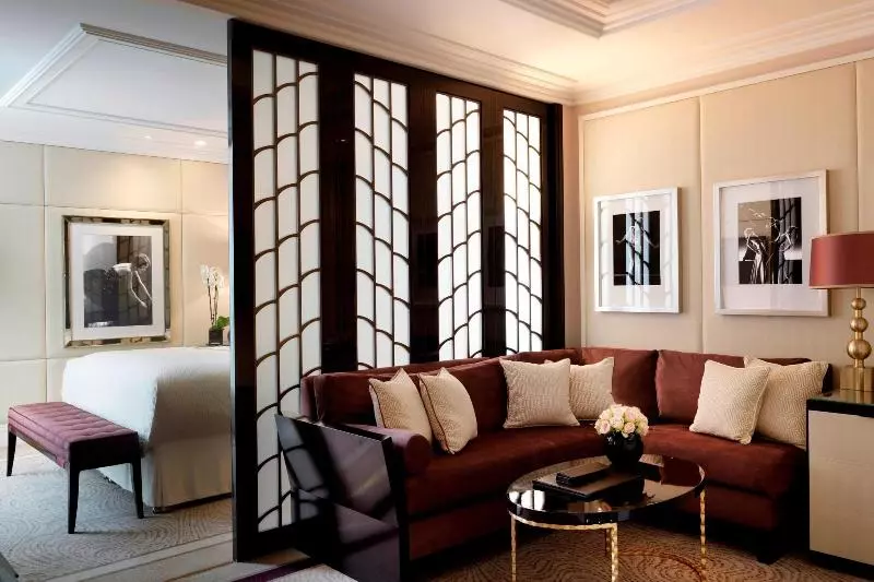 キングサイズベッドのスイートルーム, The Wellesley, A Luxury Collection Hotel, Knightsbridge, London