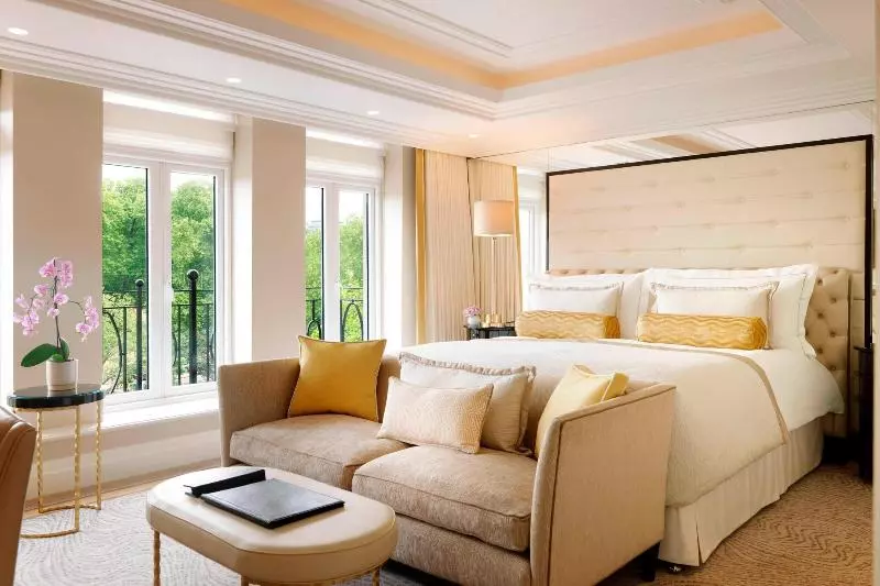 キングサイズベッドのジュニアスイート, The Wellesley, A Luxury Collection Hotel, Knightsbridge, London