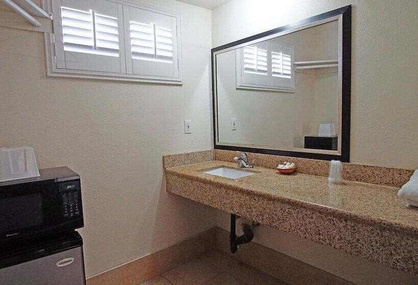 חדר סטנדרט שתי מיטות זוגיות, Lincoln Motel   Los Angeles, Hollywood Area