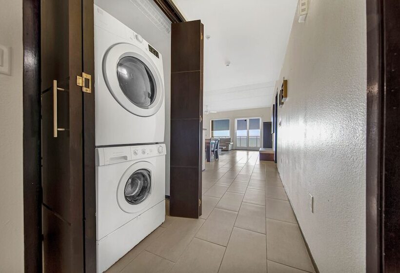 Президентский Люкс 3 Спальни, Peninsula Island Resort & Spa   Beachfront Property At South Padre Island