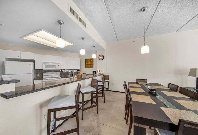 Президентский Люкс 3 Спальни, Peninsula Island Resort & Spa   Beachfront Property At South Padre Island