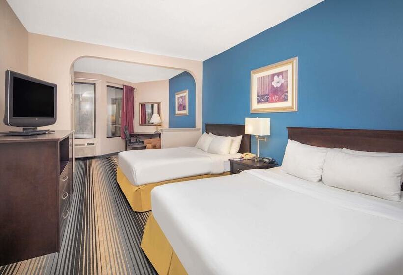 استودیوی لوکس, Baymont By Wyndham Laurel