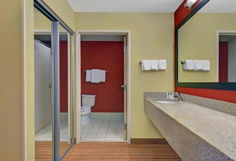 سوئیت 2 خوابه, Courtyard Shreveport Airport