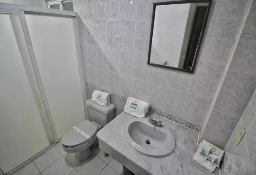 スタンダードスタジオ, Ems Hoteles Boca Del Río