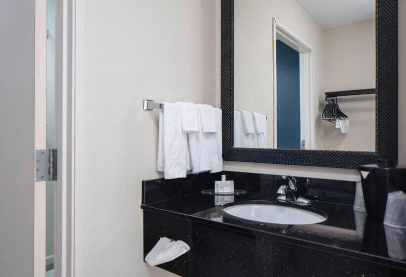 غرفة قياسية سرير كينج, Fairfield Inn & Suites Jefferson City