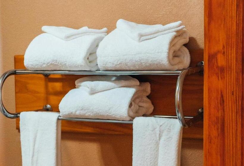 غرفة قياسية, Quiet Corner Inn