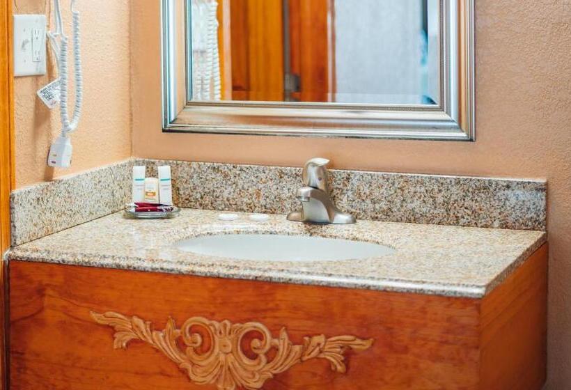 غرفة قياسية سرير كينج, Quiet Corner Inn