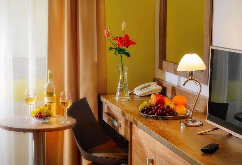 Pokój Standard, Viktor