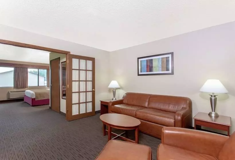 スイート, Americinn By Wyndham New London
