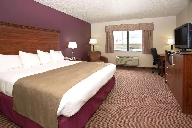 キングサイズベッドのスタンダードルーム, Americinn By Wyndham New London