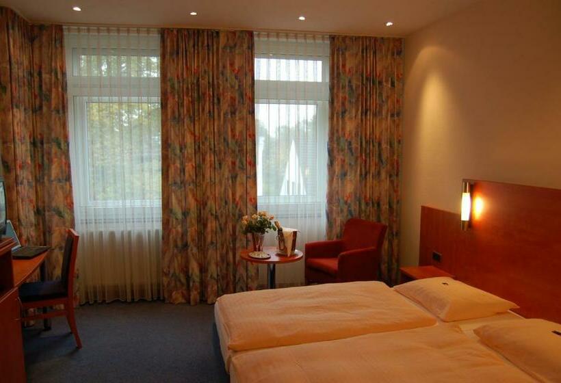 اتاق استاندارد یک نفره, Astoria