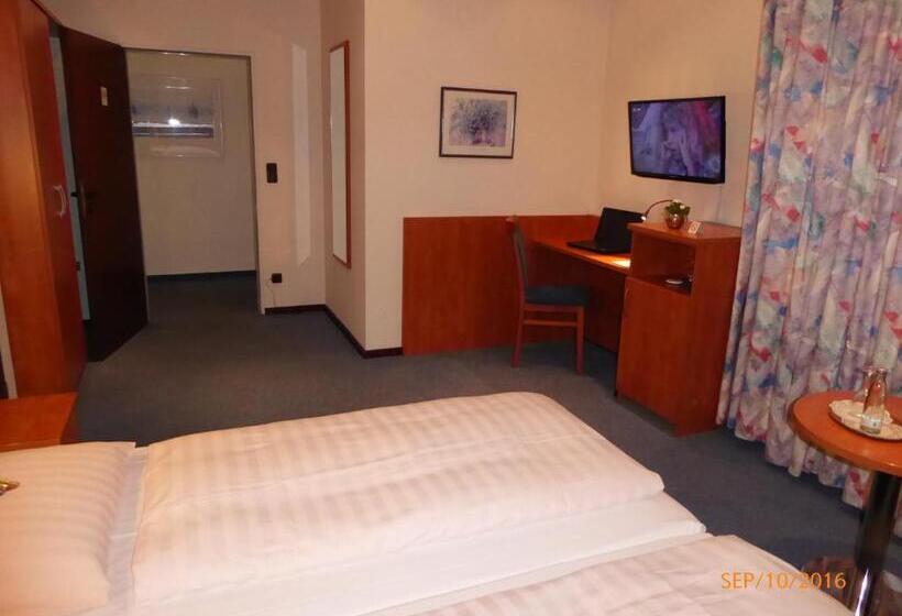 اتاق استاندارد, Astoria