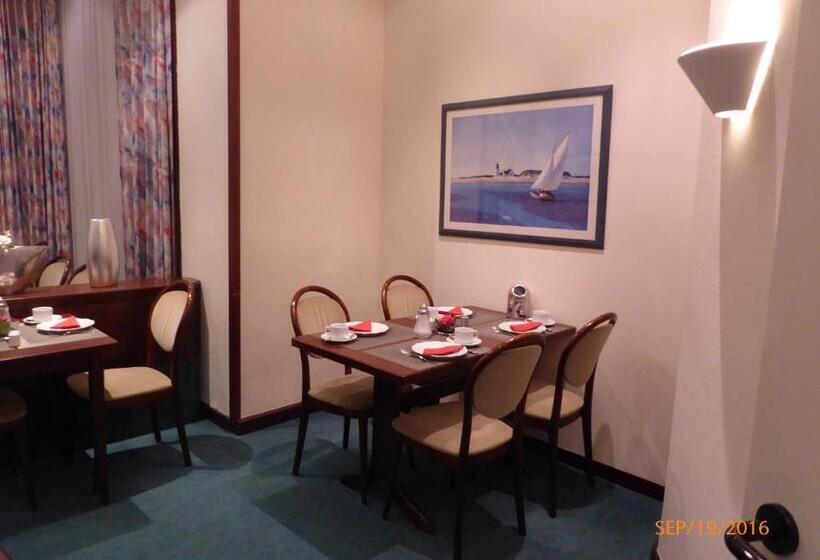 اتاق استاندارد, Astoria