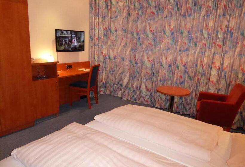 اتاق استاندارد, Astoria