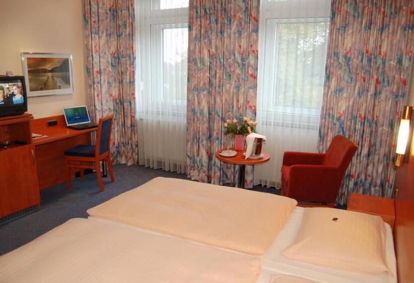 اتاق استاندارد, Astoria