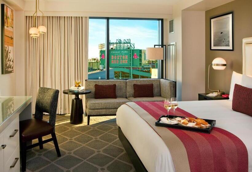 带大床的标准间, Commonwealth