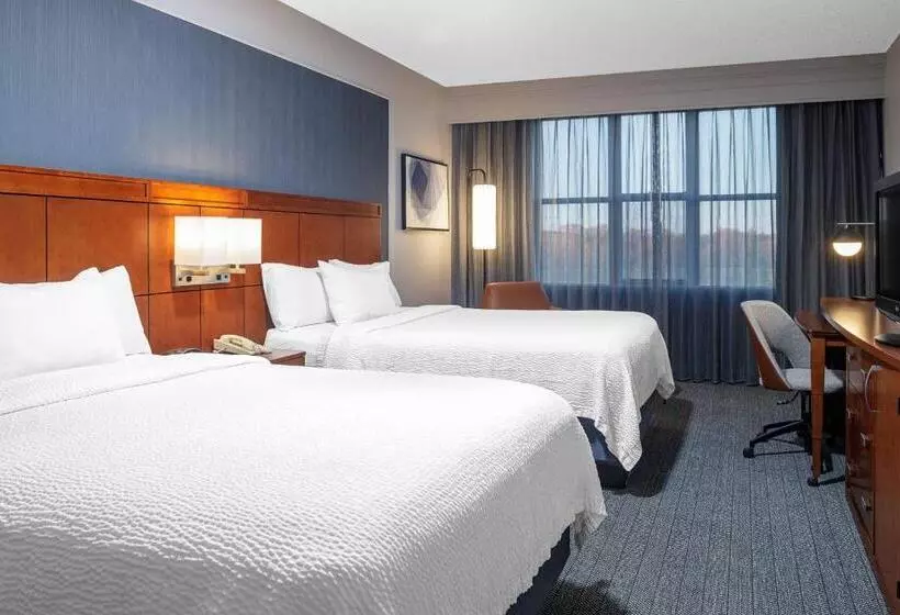 اتاق استاندارد, Courtyard Long Island Macarthur Airport