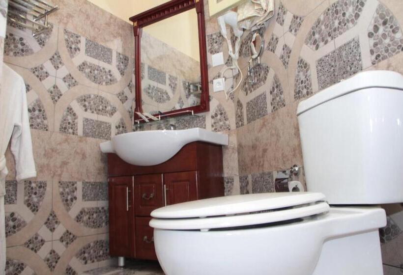 سوییت جونیور با چشمانداز استخر, Dolce Vita Resort