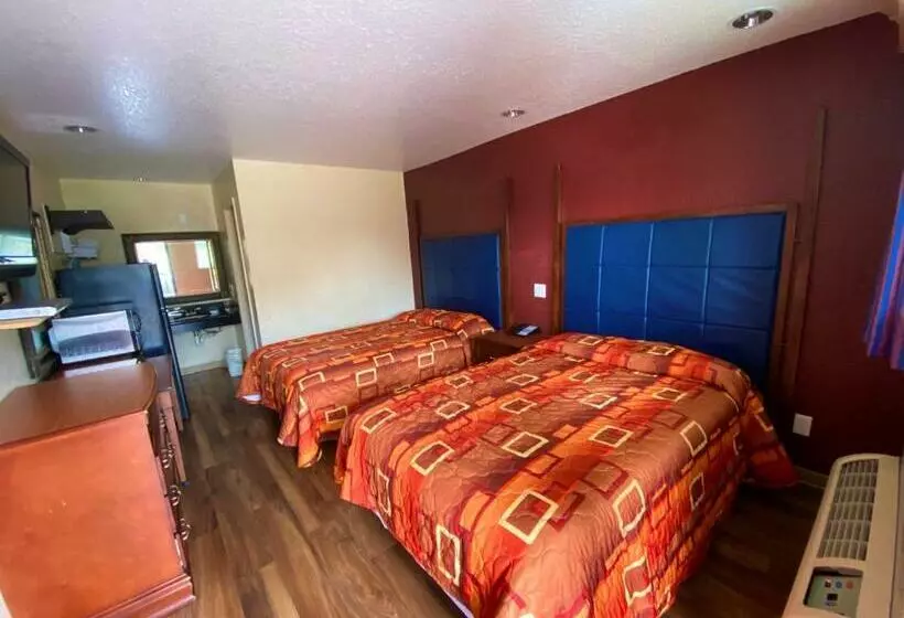 Standard-huone, Economy Lodge Texas City Refinery