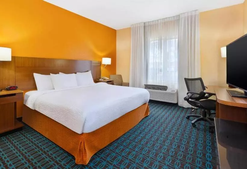 キングサイズベッドのスタンダードルーム, Fairfield Inn & Suites By Marriott Columbus East