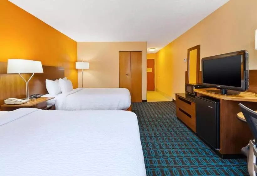 ２ダブルベッドのスタンダードルーム, Fairfield Inn & Suites By Marriott Columbus East