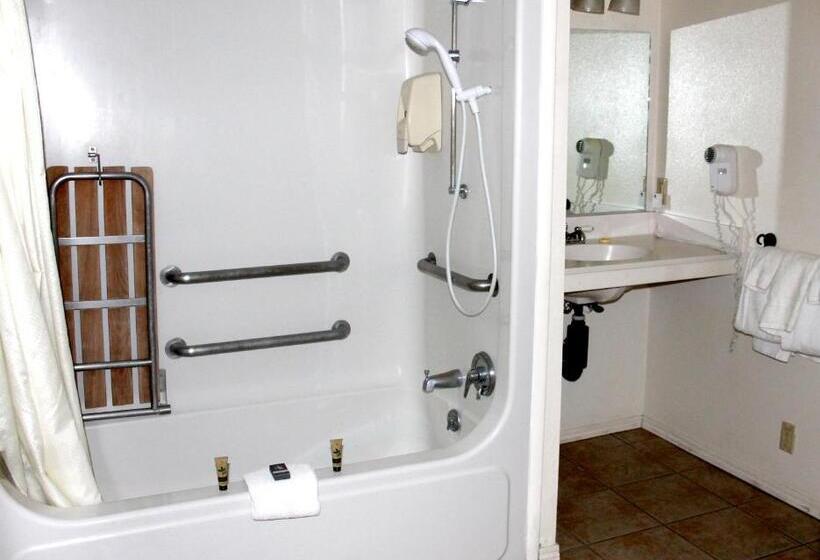 适合残疾人士使用的套间, Fireside Lodge