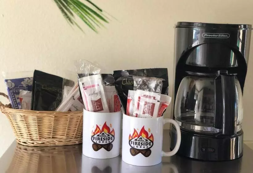 استودیوی استاندارد, Fireside Lodge