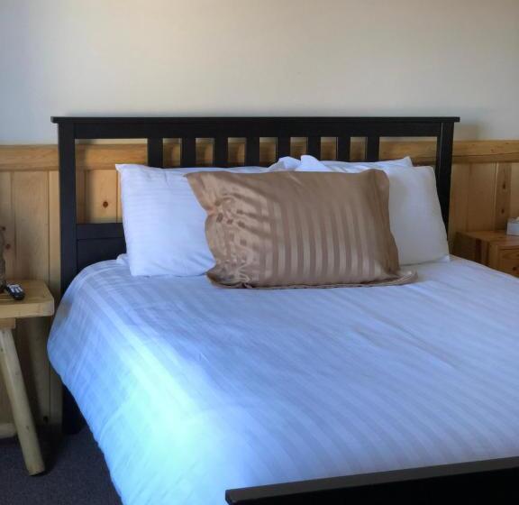 家庭套房, Fireside Lodge