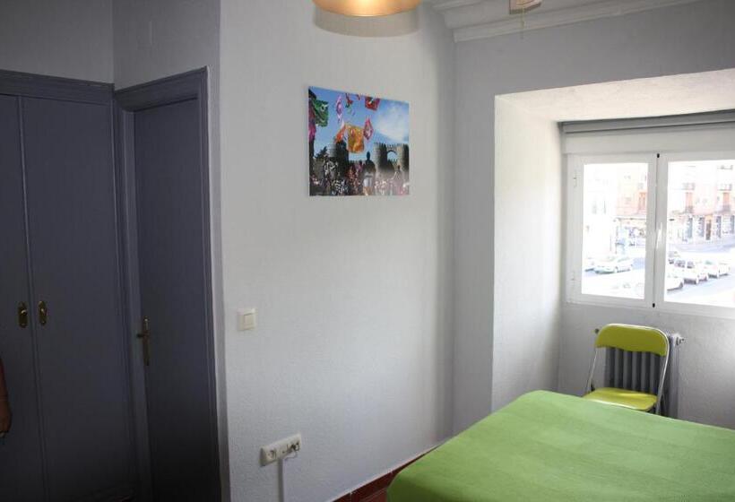 اتاق استاندارد یک نفره, Hostal La Estacion