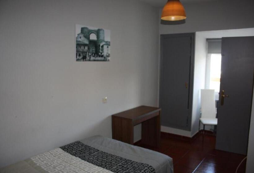 اتاق استاندارد یک نفره, Hostal La Estacion