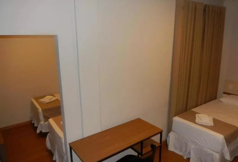 اتاق استاندارد چهار تخته, Metropole