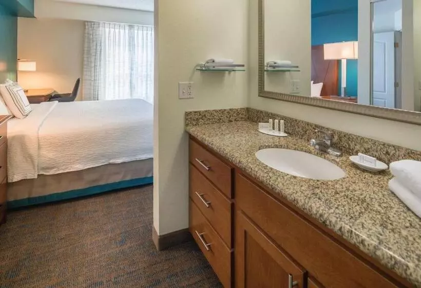 キングサイドベッドのスタンダードワンルーム, Residence Inn By Marriott Portland North