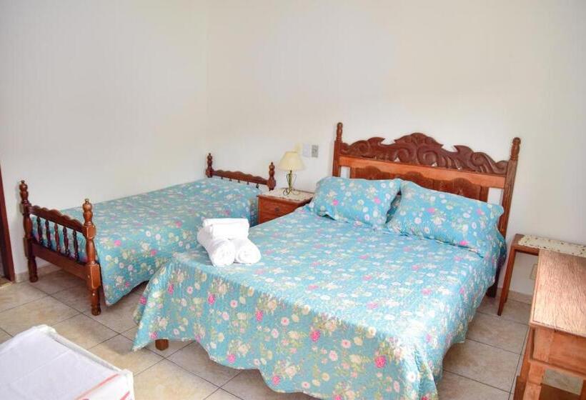 חדר סטנדרט לשלושה, Magnu´s Pousada