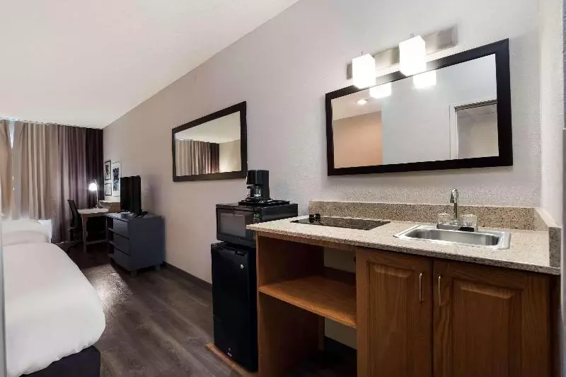 キングサイズベッドのスタンダードルーム, Country Inn & Suites By Radisson, Augusta At I20, Ga
