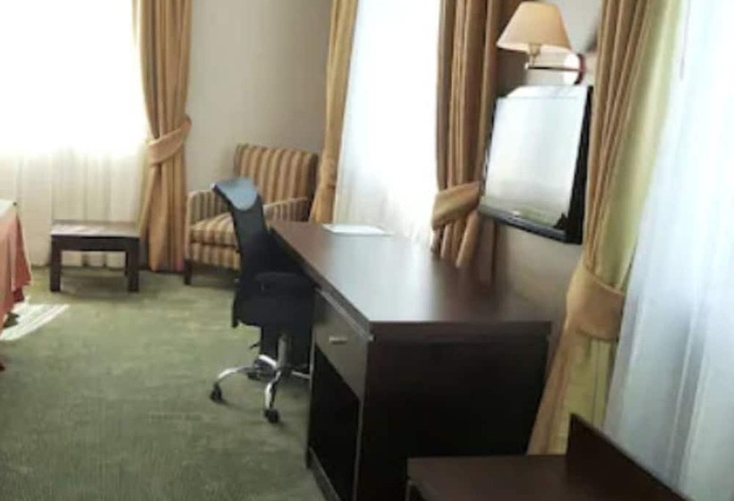 Standardzimmer, Diego De Almagro Lomas Verdes