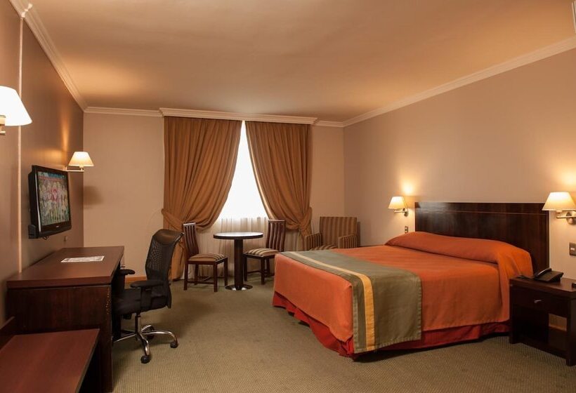 Standardzimmer, Diego De Almagro Lomas Verdes