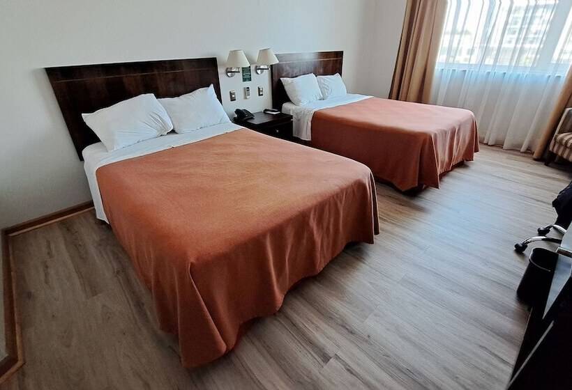 Standardzimmer, Diego De Almagro Lomas Verdes