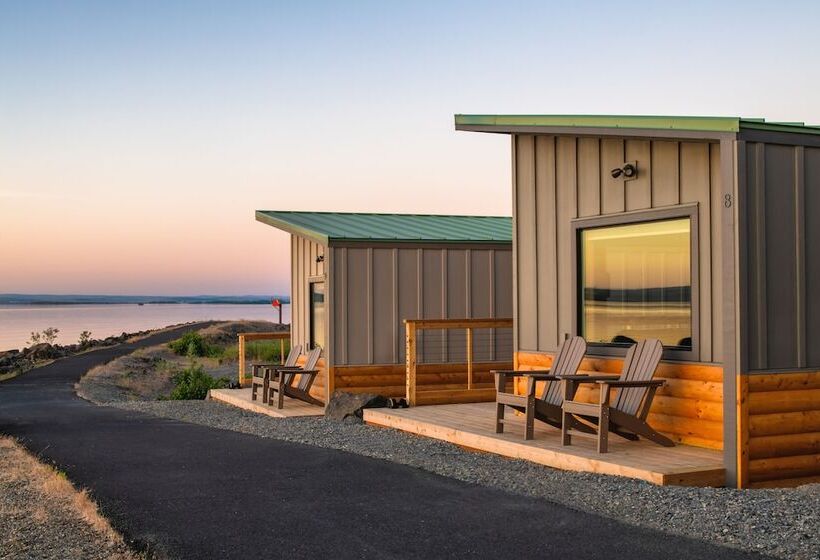 كابينة, River Lodge And Cabins