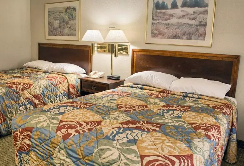２ダブルベッドのスタンダードルーム, Rodeway Inn  Richmond
