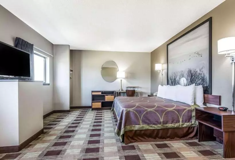 Deluxe Suite King Bed, Super 8 By Wyndham Kimball