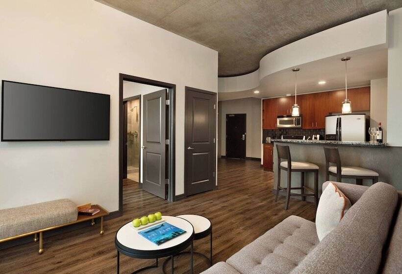 Suite com Varanda, Twelve Midtown, Marriott Autograph Collection